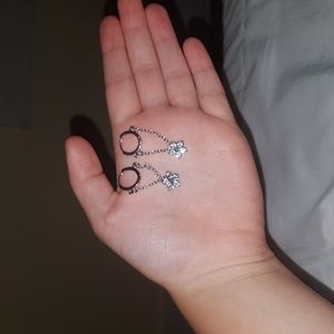 Cute silver flower earings
